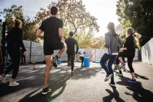 how to avoid brain fog in the morning with light movement protein sequence questinate